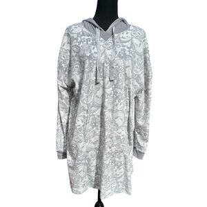 NWT Women’s gray and white hooded soft, sweatshirt by Simply Vera Wang size XL